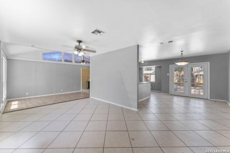 5035 Village Crest San Antonio TX 78218