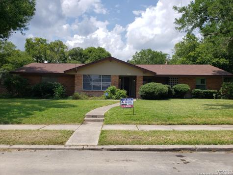 307 Pinewood Lane San Antonio TX 78216