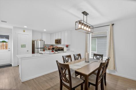 304 Alligator Creek Seguin TX 78155