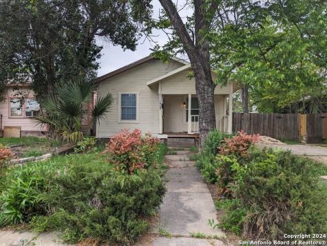 1049 Sacramento San Antonio TX 78201