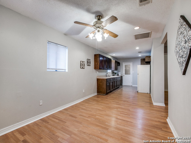 907 Flanders Avenue San Antonio TX 78211