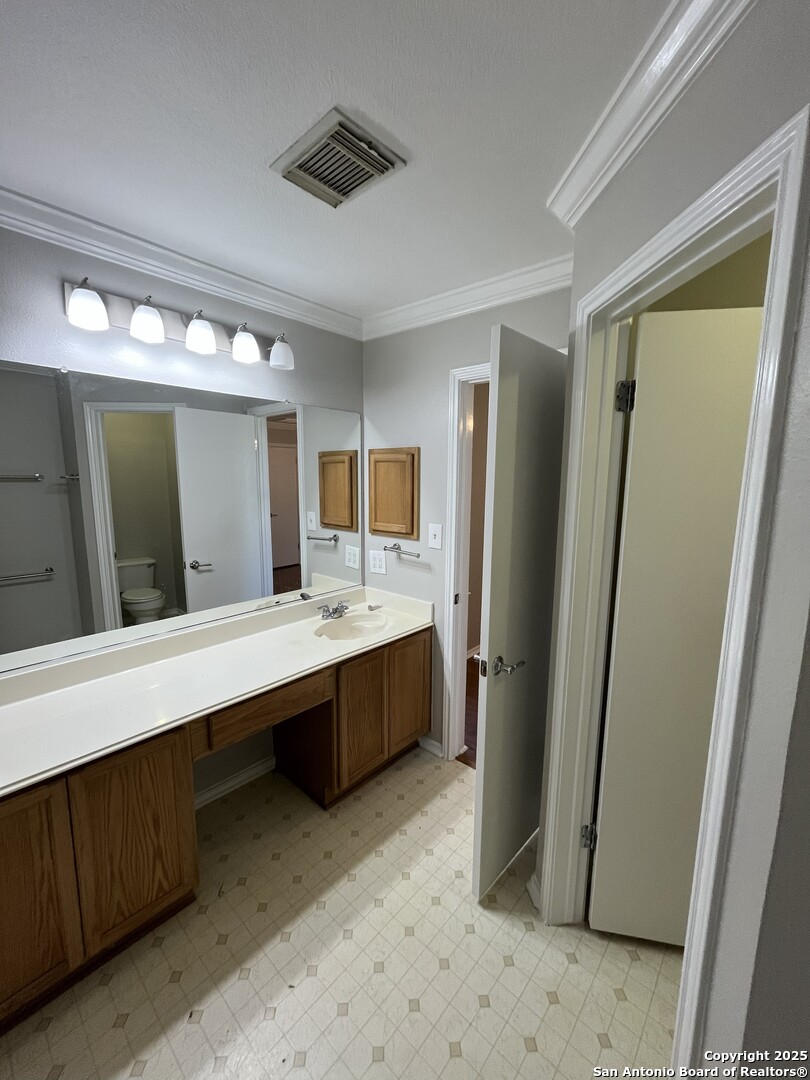 15711 Knollcircle San Antonio TX 78247