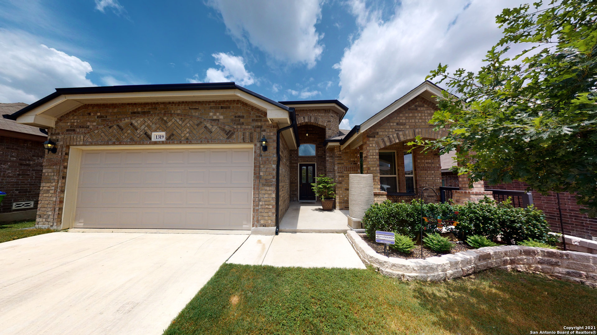 1319 Crow Court San Antonio TX 78245
