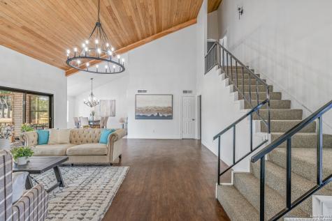 544 Sand Bend Drive Kerrville TX 78028