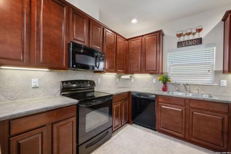 6909 Abbey Falls San Antonio TX 78249