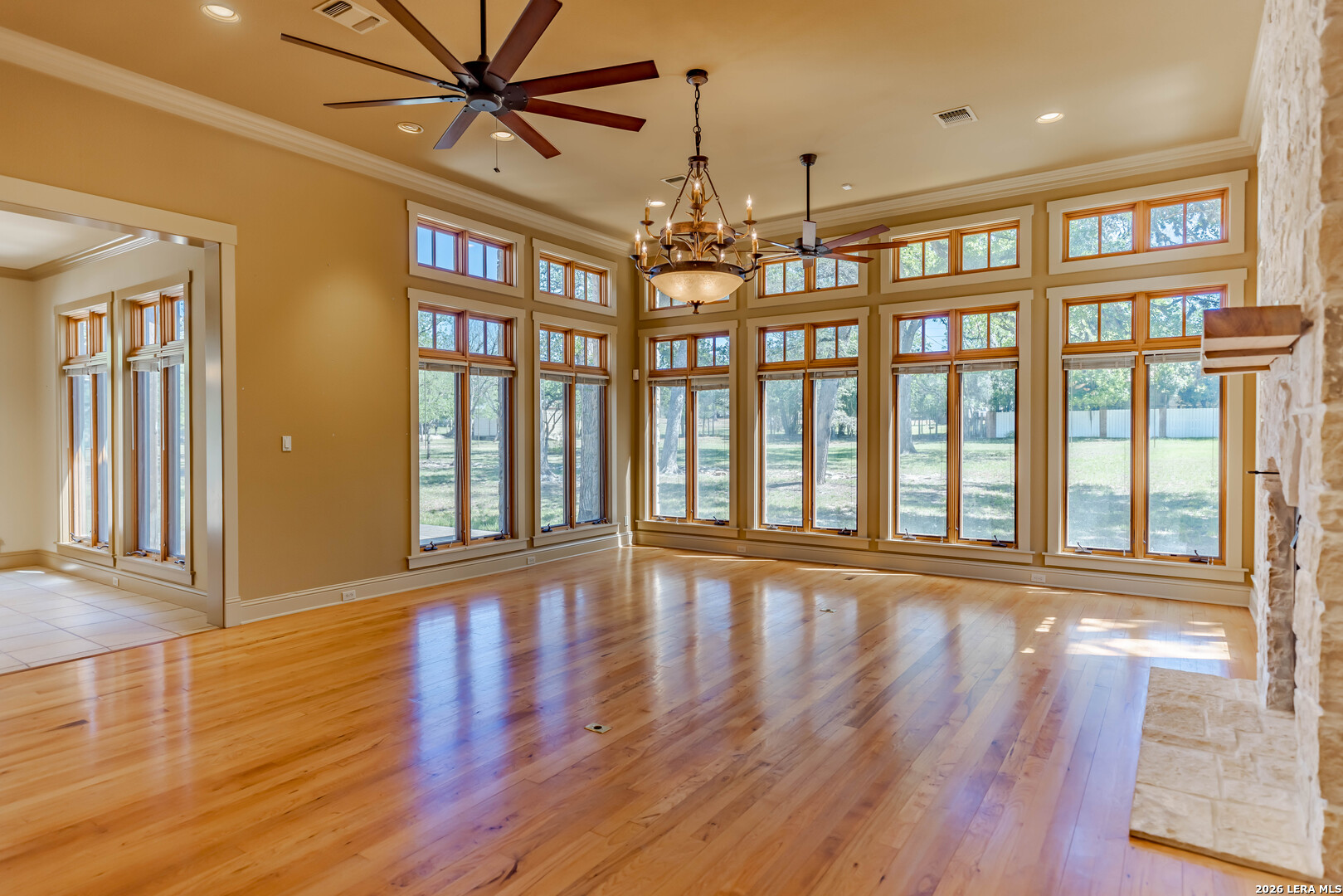 1104-B Lois Street Kerrville TX 78028