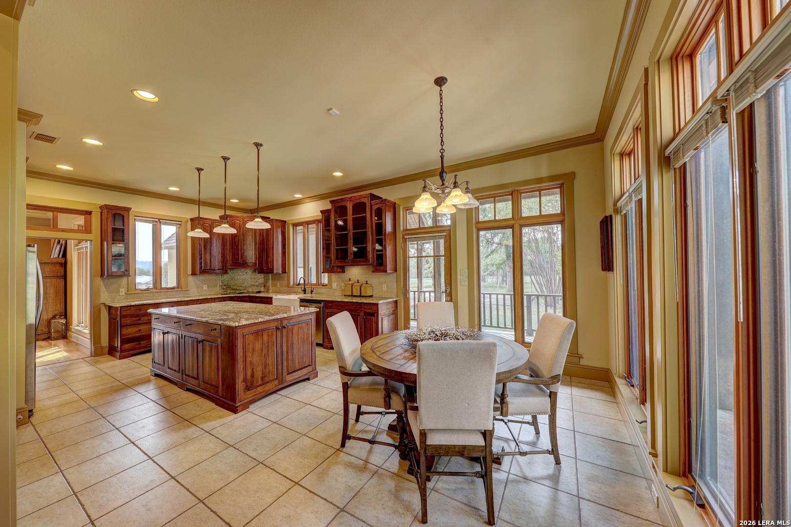 1104-B Lois Street Kerrville TX 78028