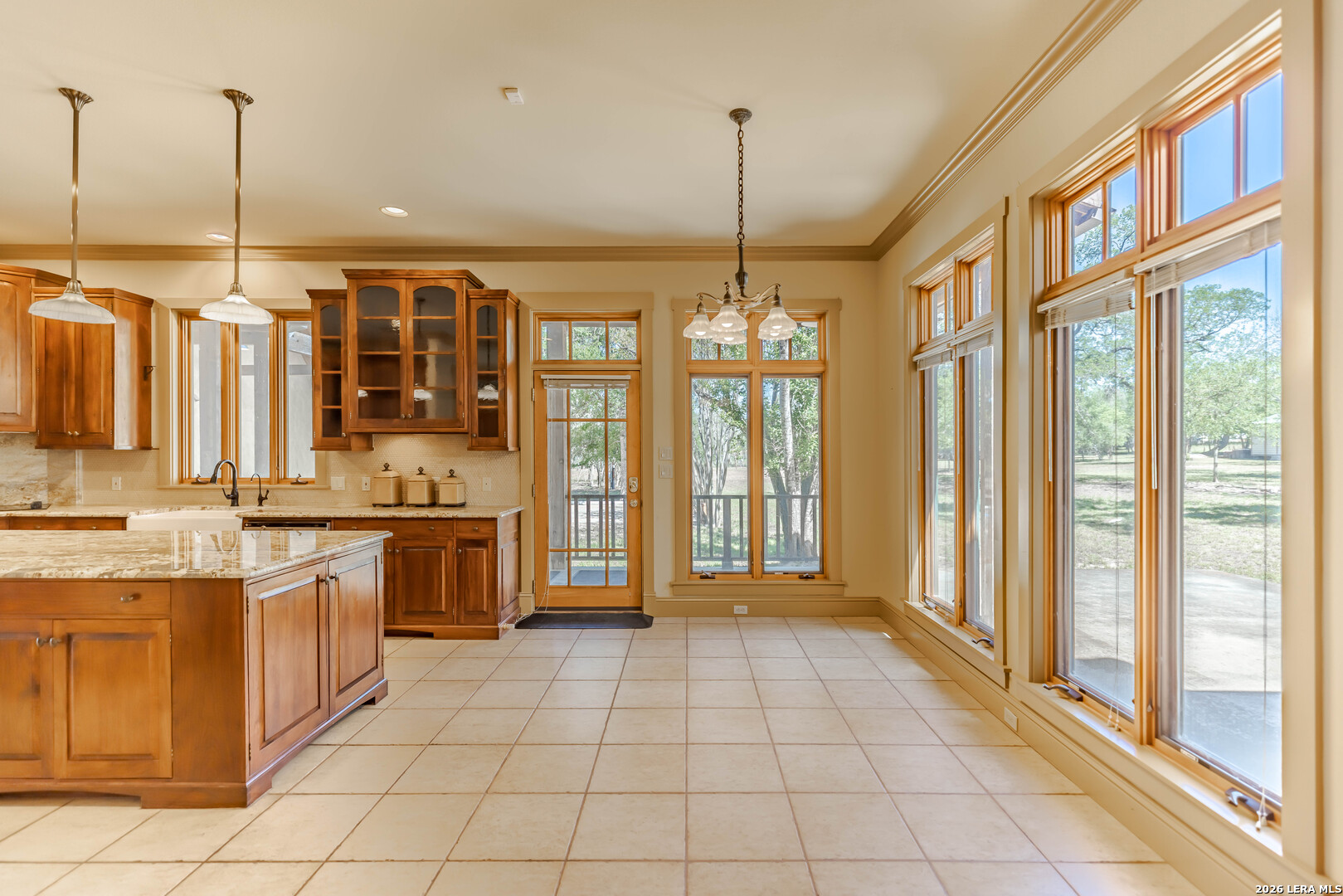1104-B Lois Street Kerrville TX 78028