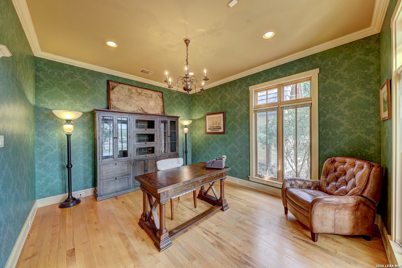 1104-B Lois Street Kerrville TX 78028
