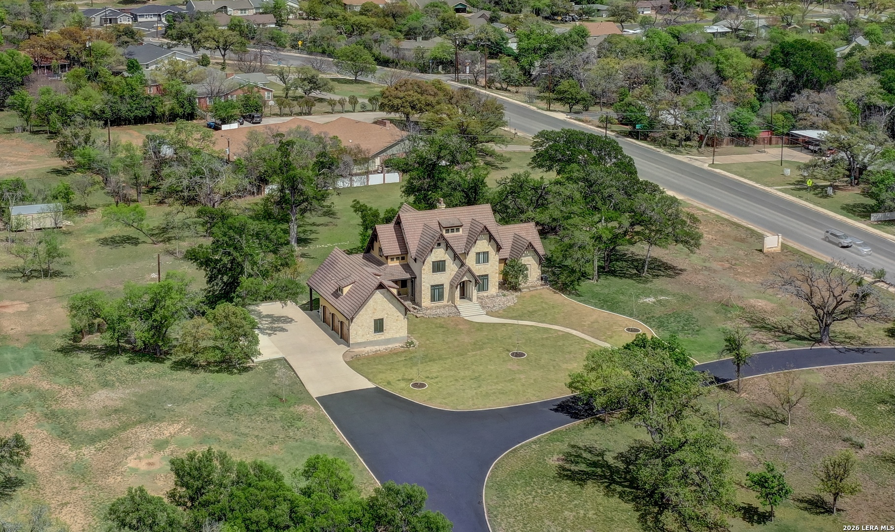 1104-B Lois Street Kerrville TX 78028