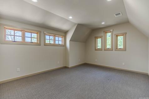 1104-B Lois Street Kerrville TX 78028