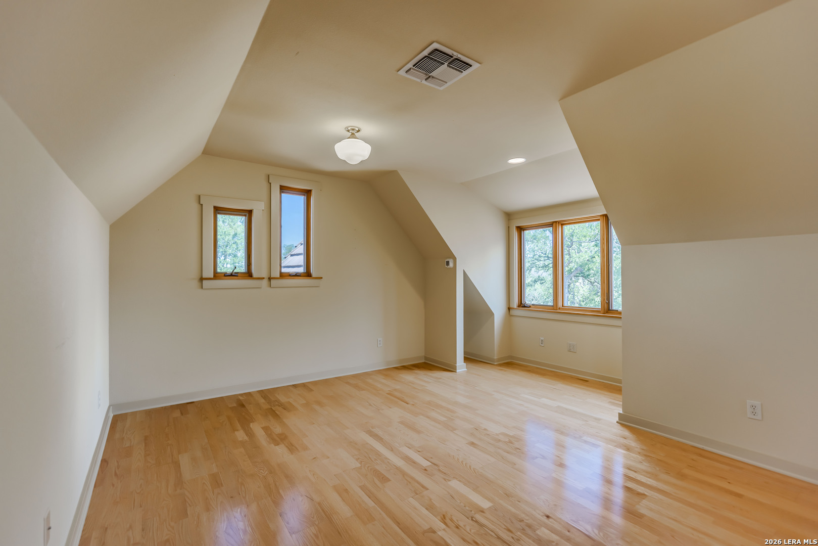 1104-B Lois Street Kerrville TX 78028