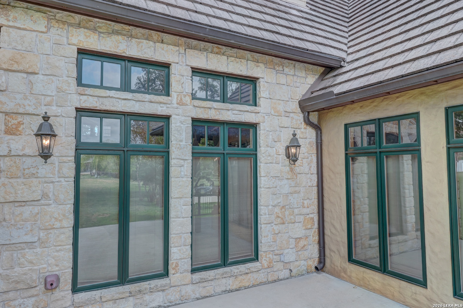 1104-B Lois Street Kerrville TX 78028