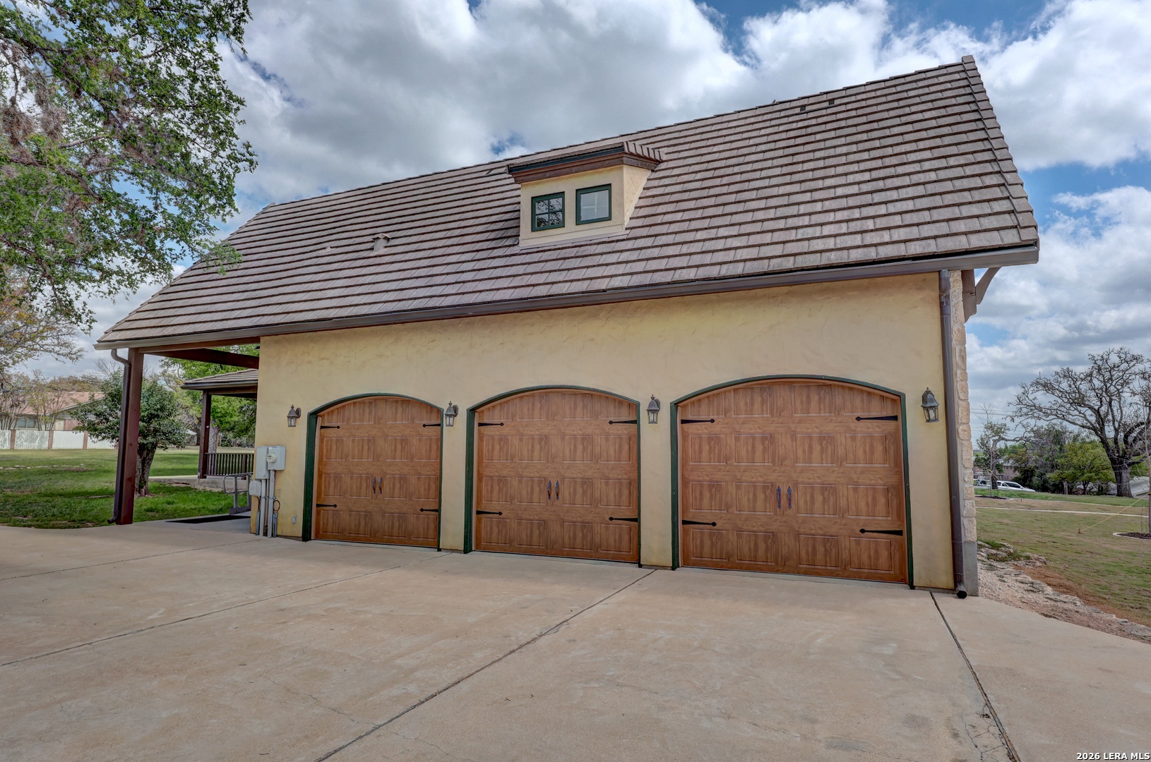 1104-B Lois Street Kerrville TX 78028