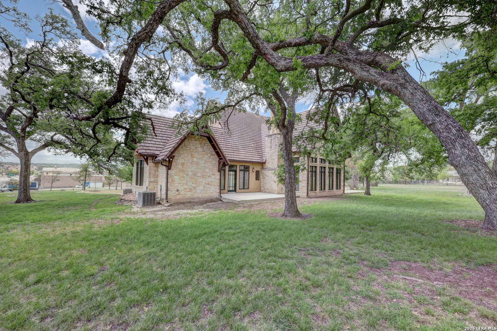 1104-B Lois Street Kerrville TX 78028