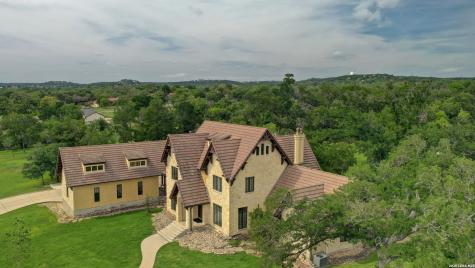 1104-B Lois Street Kerrville TX 78028