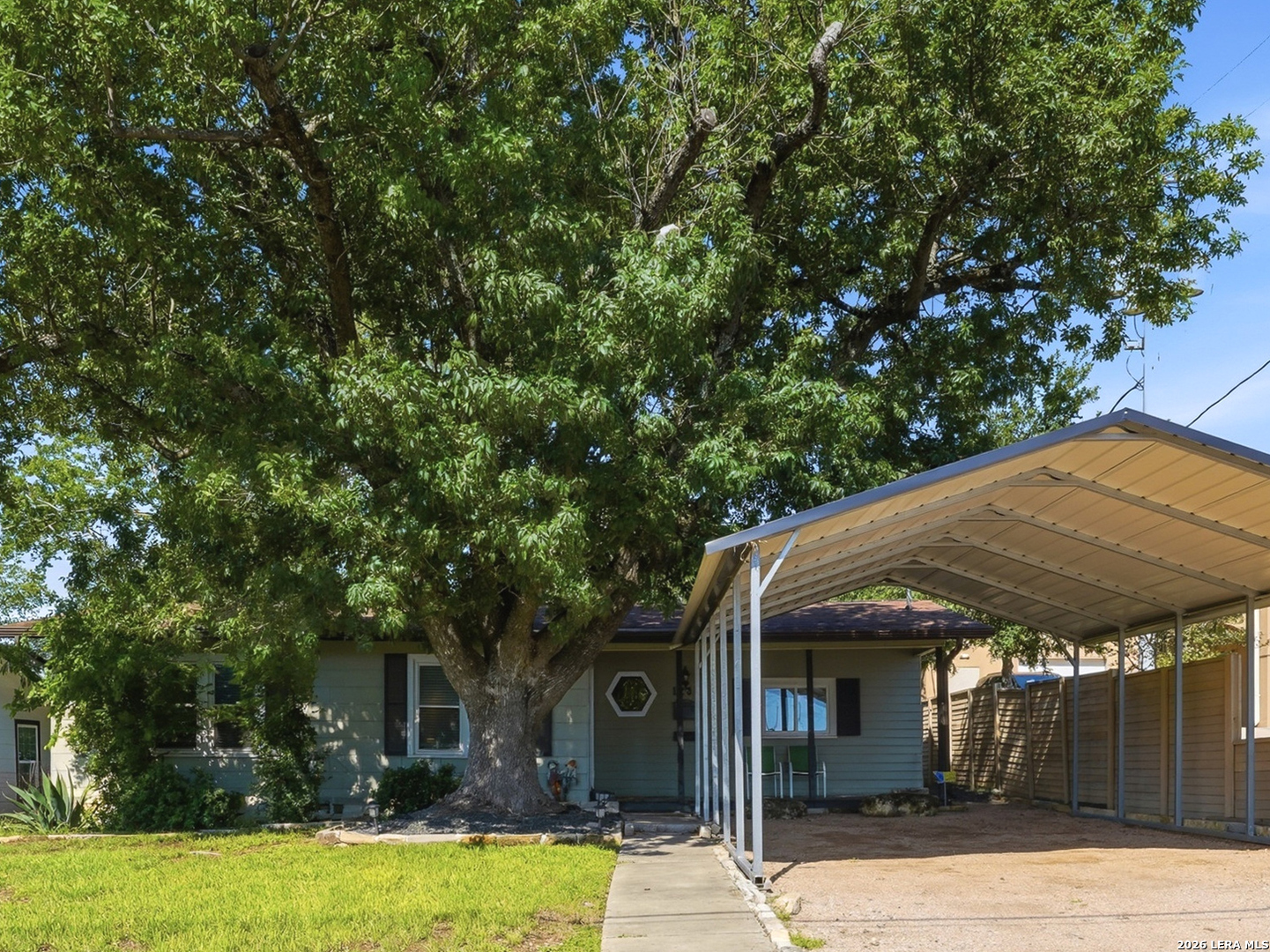 1236 S Academy Avenue New Braunfels TX 78130