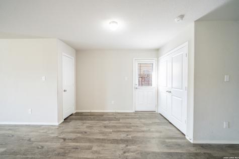203 Reuben Kemper San Antonio TX 78220