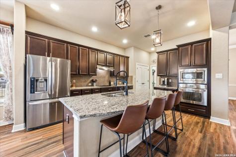 25939 Kalksteine New Braunfels TX 78132