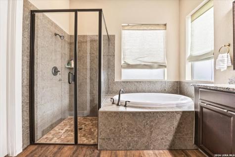 25939 Kalksteine New Braunfels TX 78132