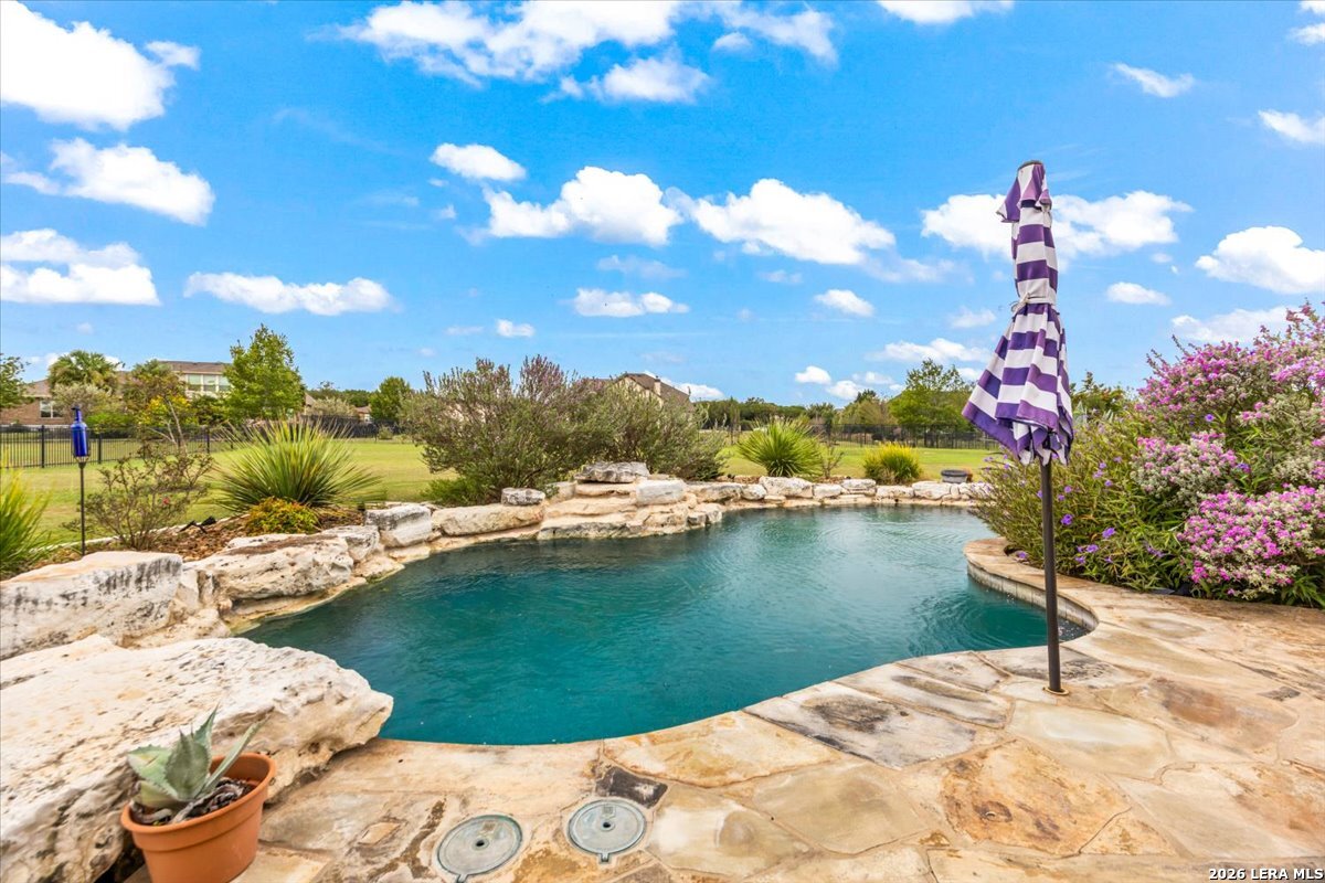 25939 Kalksteine New Braunfels TX 78132
