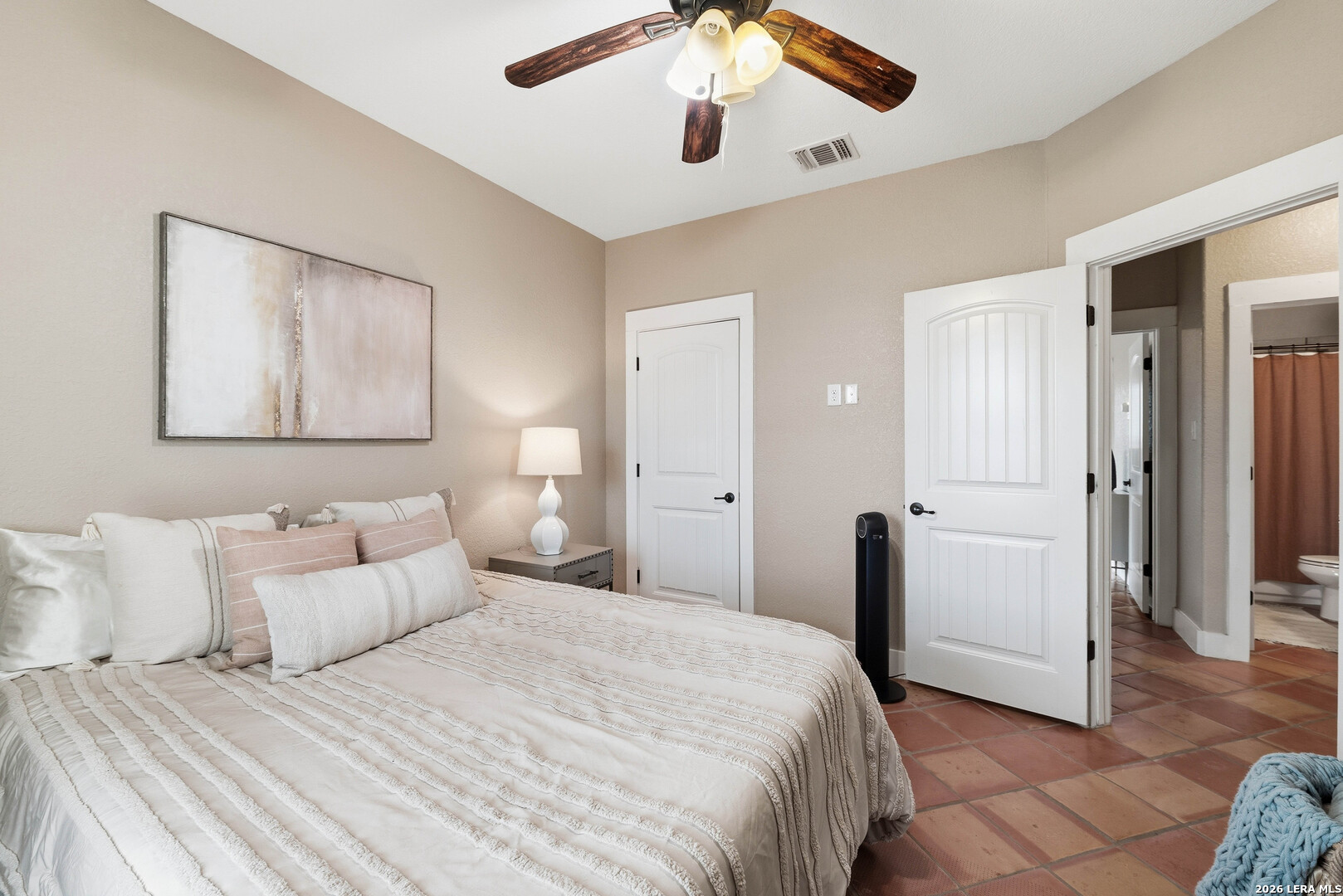 1260 County Road 361 La Vernia TX 78121
