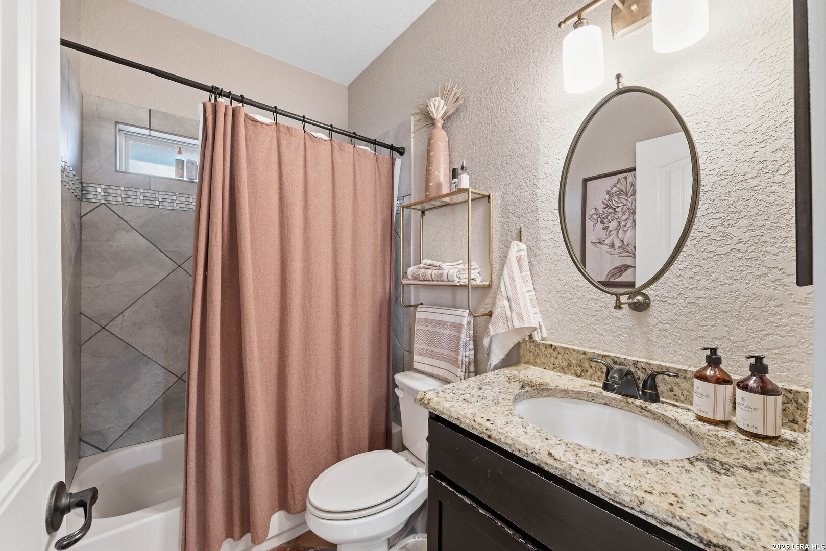 1260 County Road 361 La Vernia TX 78121