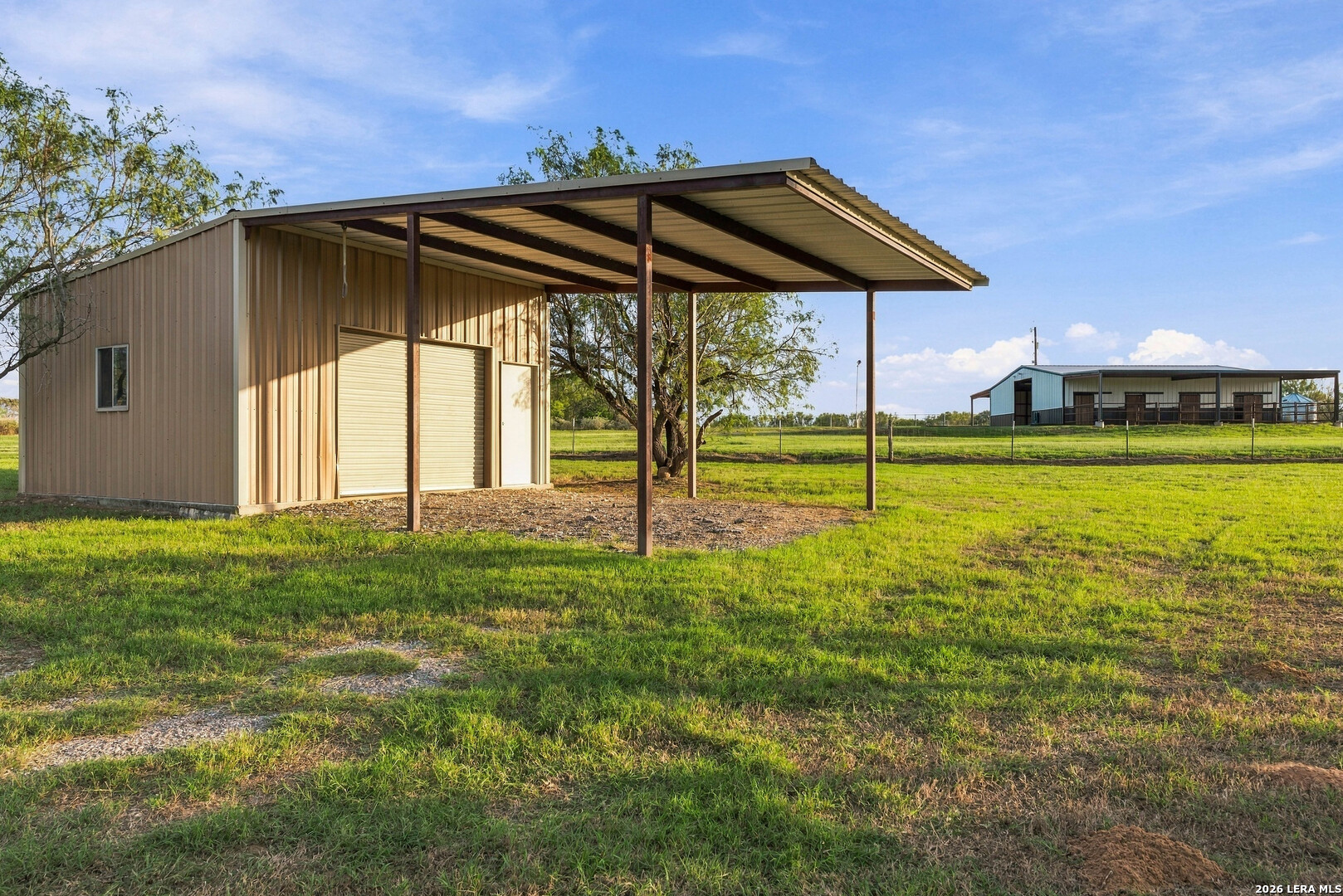 1260 County Road 361 La Vernia TX 78121