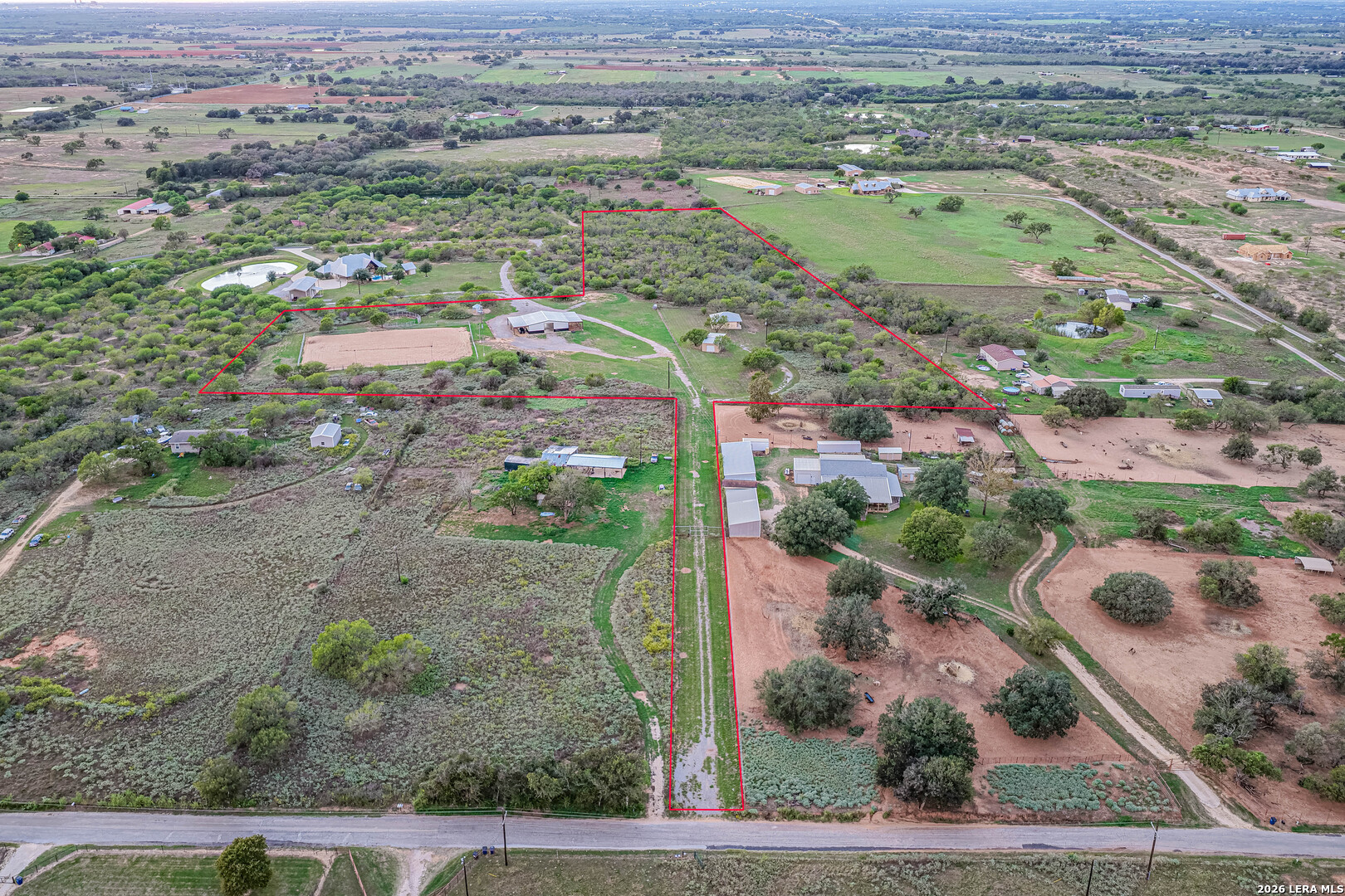 1260 County Road 361 La Vernia TX 78121