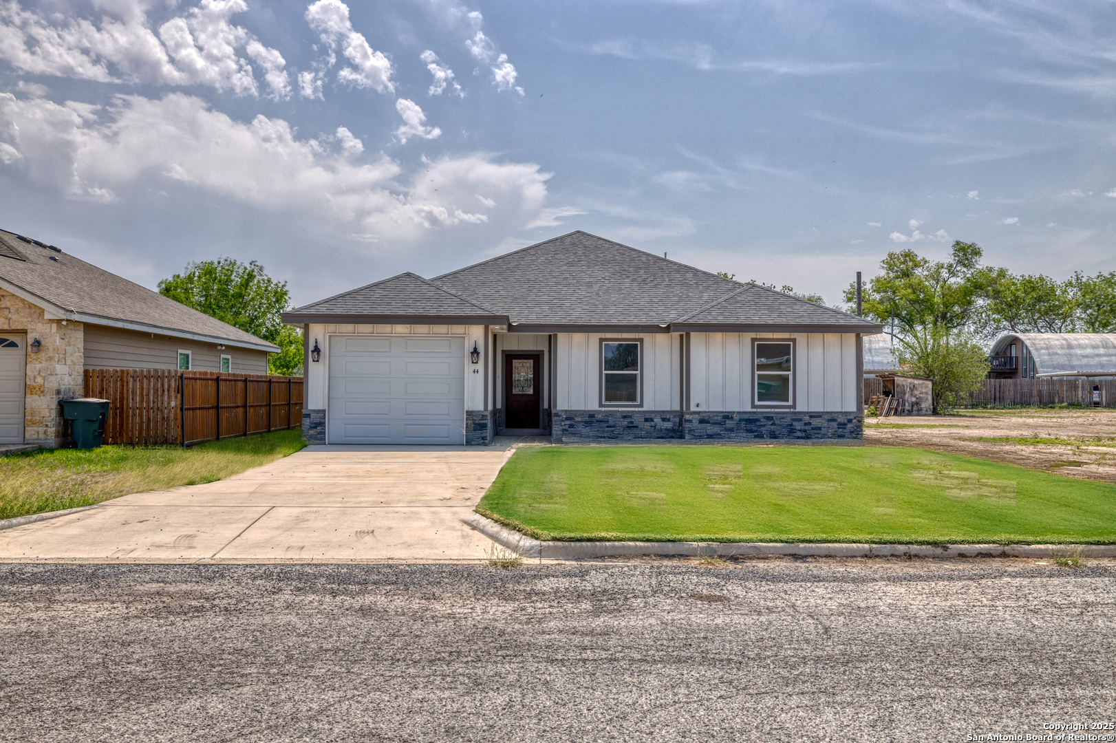 44 Sunday Court Uvalde TX 78801