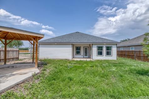 44 Sunday Court Uvalde TX 78801