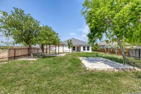 44 Sunday Court Uvalde TX 78801