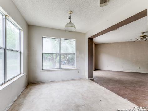 4955 Brianna Place San Antonio TX 78251