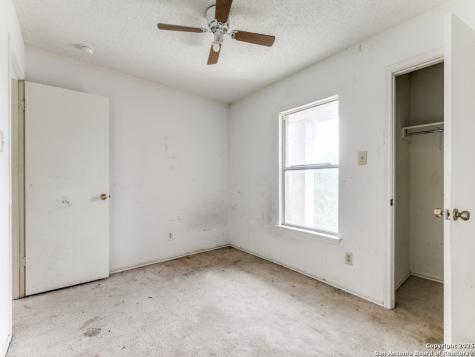 4955 Brianna Place San Antonio TX 78251