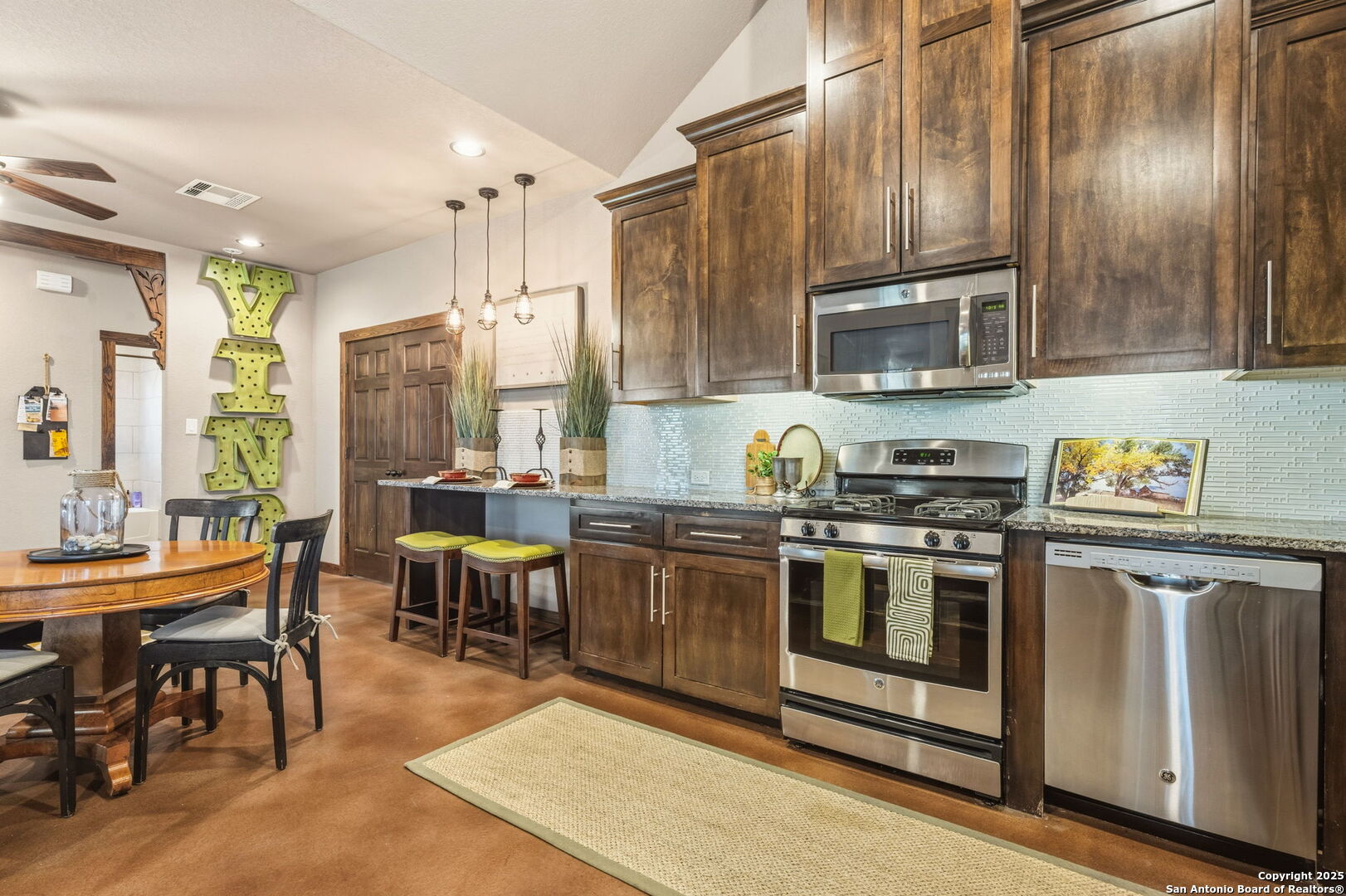 1618 Gruene Vineyard Crossing New Braunfels TX 78130