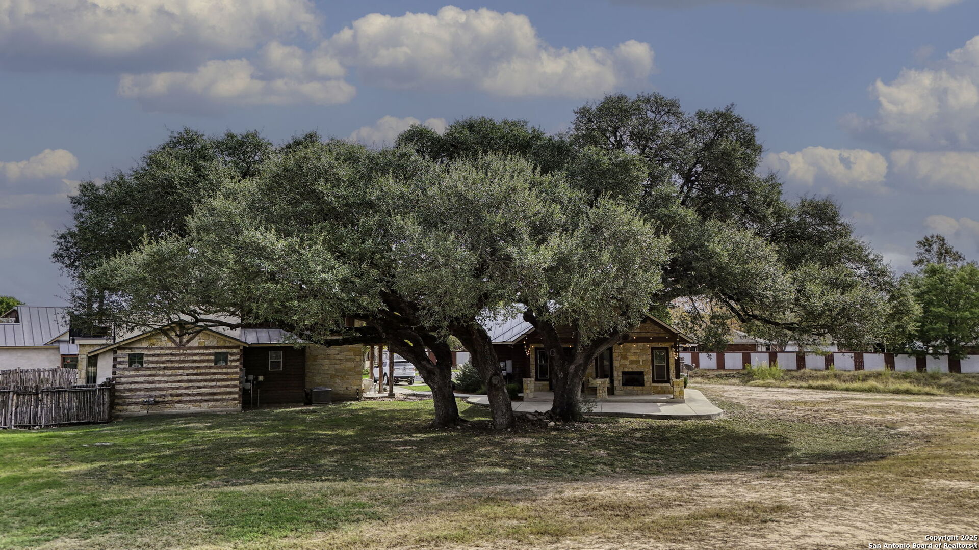 1618 Gruene Vineyard Crossing New Braunfels TX 78130