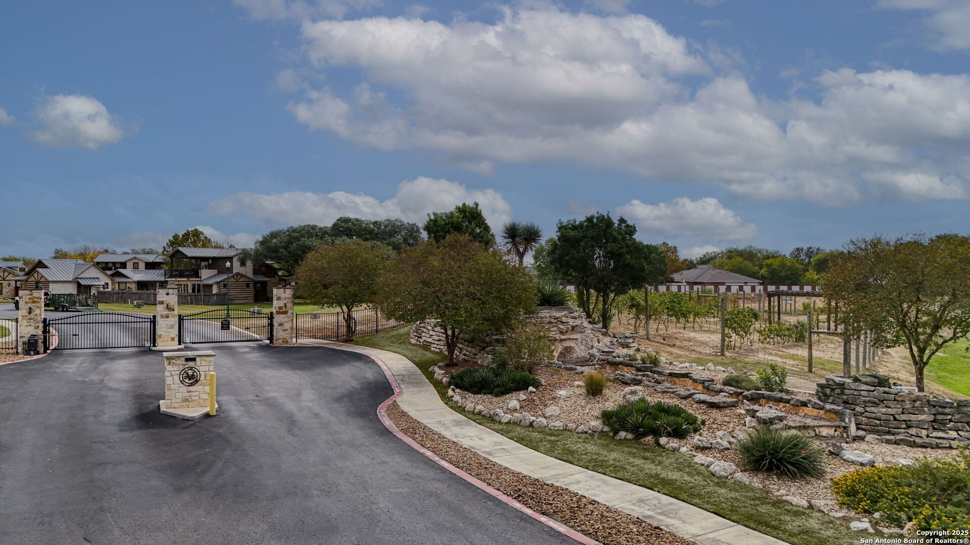 1618 Gruene Vineyard Crossing New Braunfels TX 78130