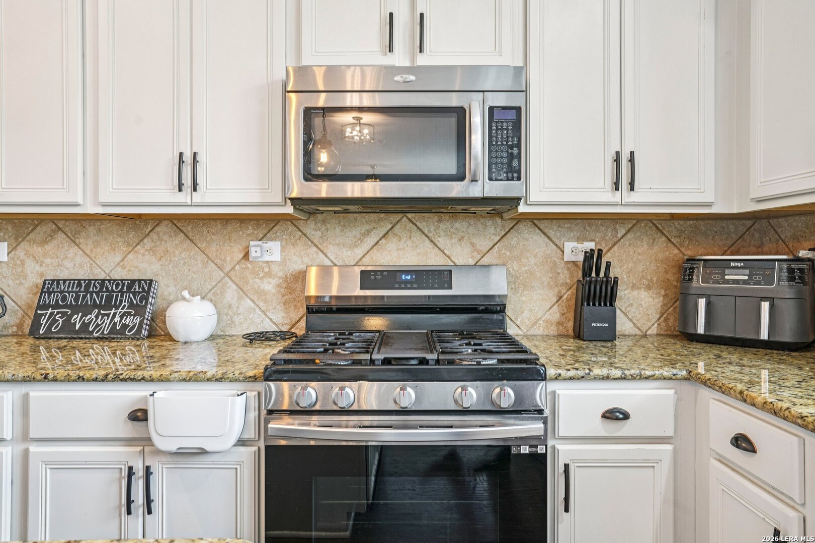 4031 Calle De Cobre San Antonio TX 78257
