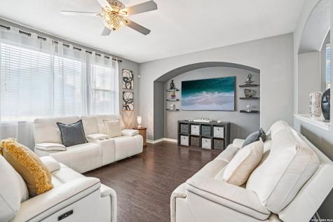 4031 Calle De Cobre San Antonio TX 78257