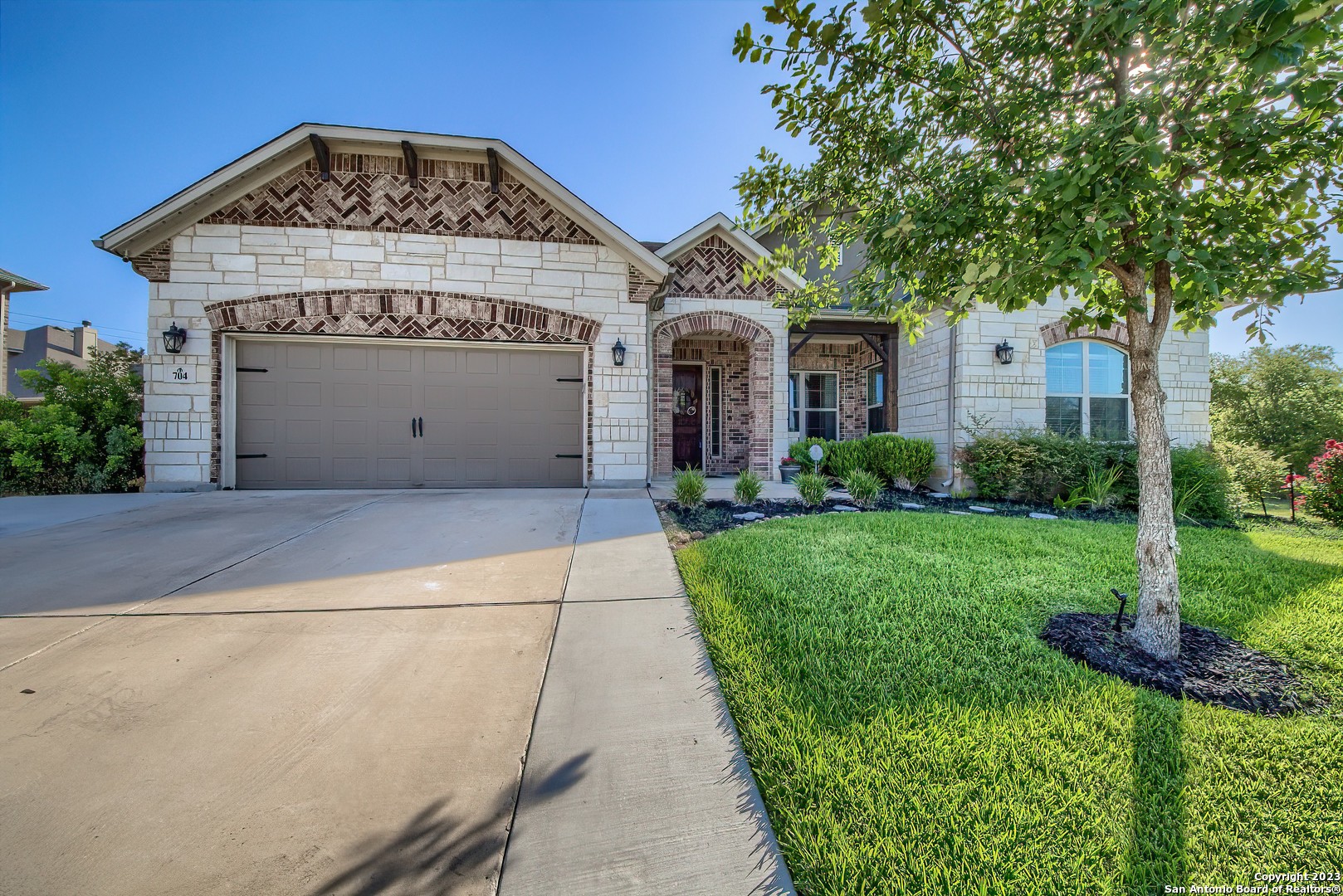 704 Salobre Schertz TX 78108