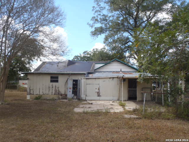 921 Pecan Street Seguin TX 78155