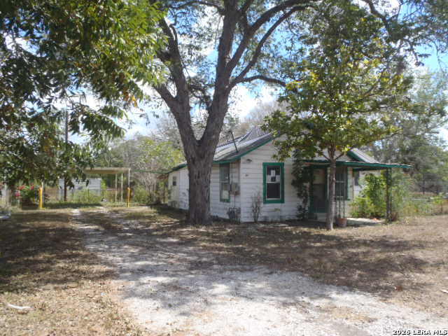 921 Pecan Street Seguin TX 78155