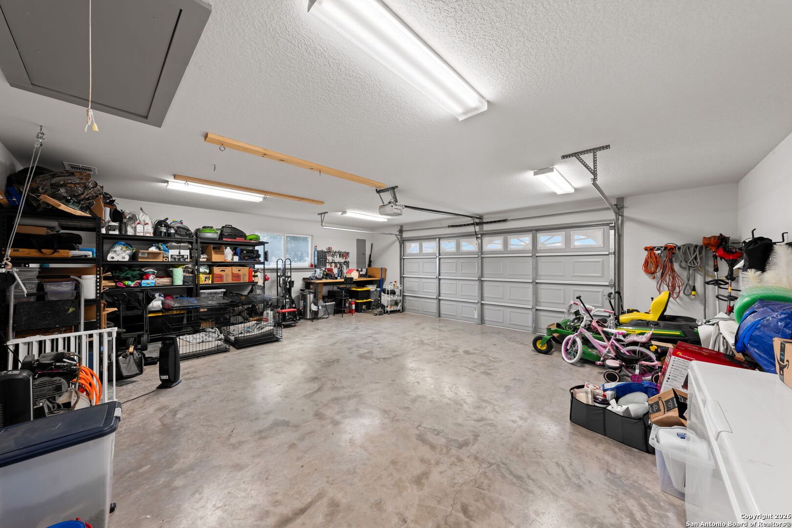 138 W Holly Hill Drive Ingram TX 78025