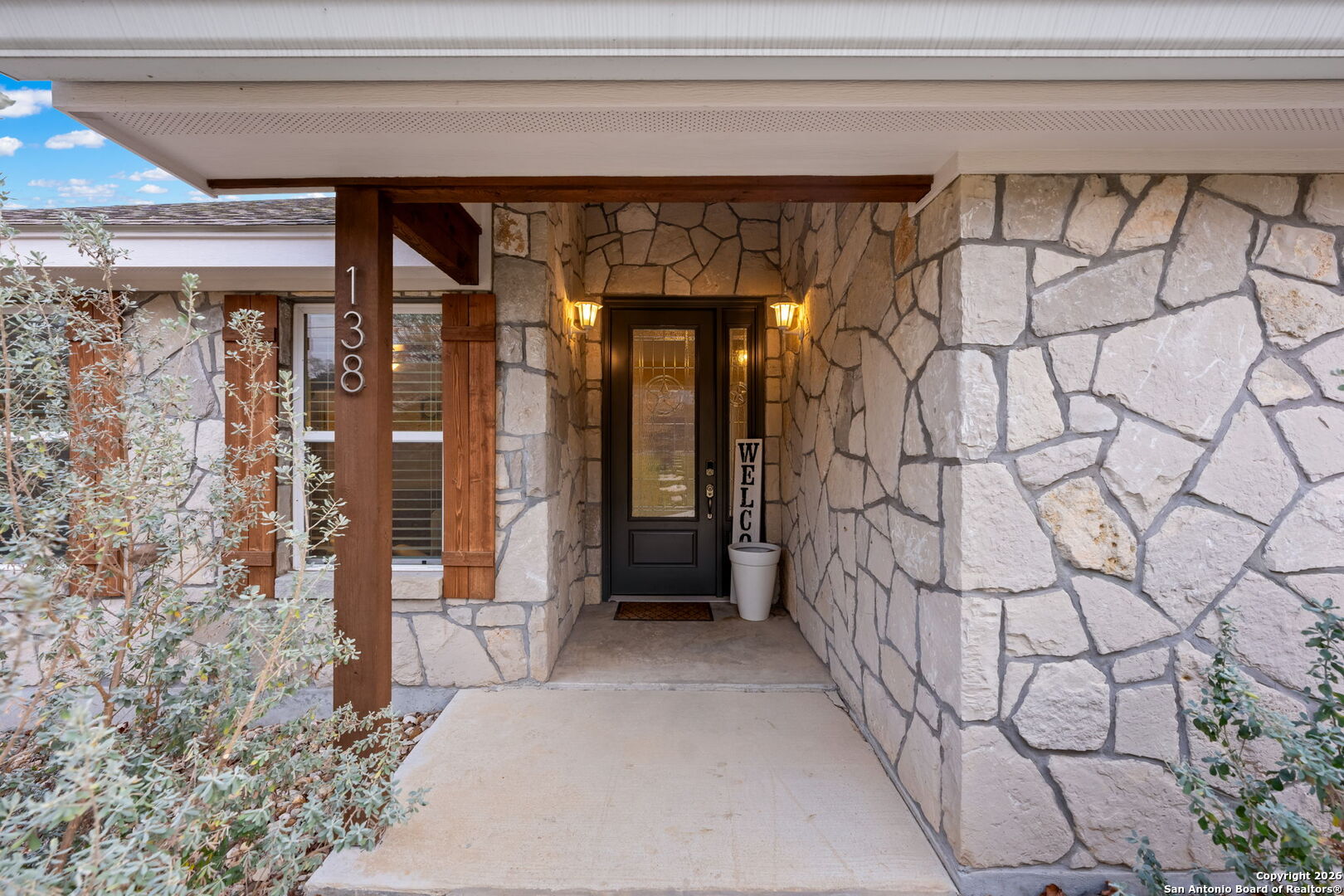 138 W Holly Hill Drive Ingram TX 78025