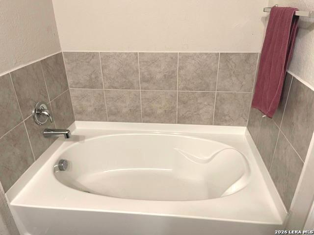 13511 Eden St Hedwig TX 78152