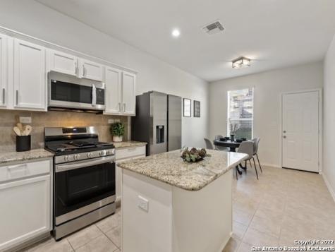 14103 Knob Creek San Antonio TX 78245
