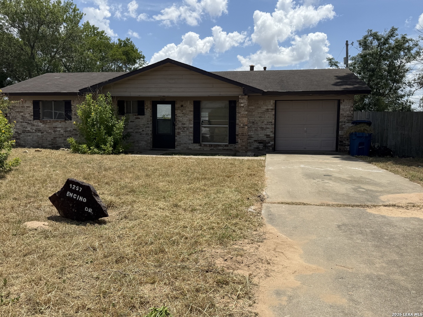 1257 Encino Pleasanton TX 78064