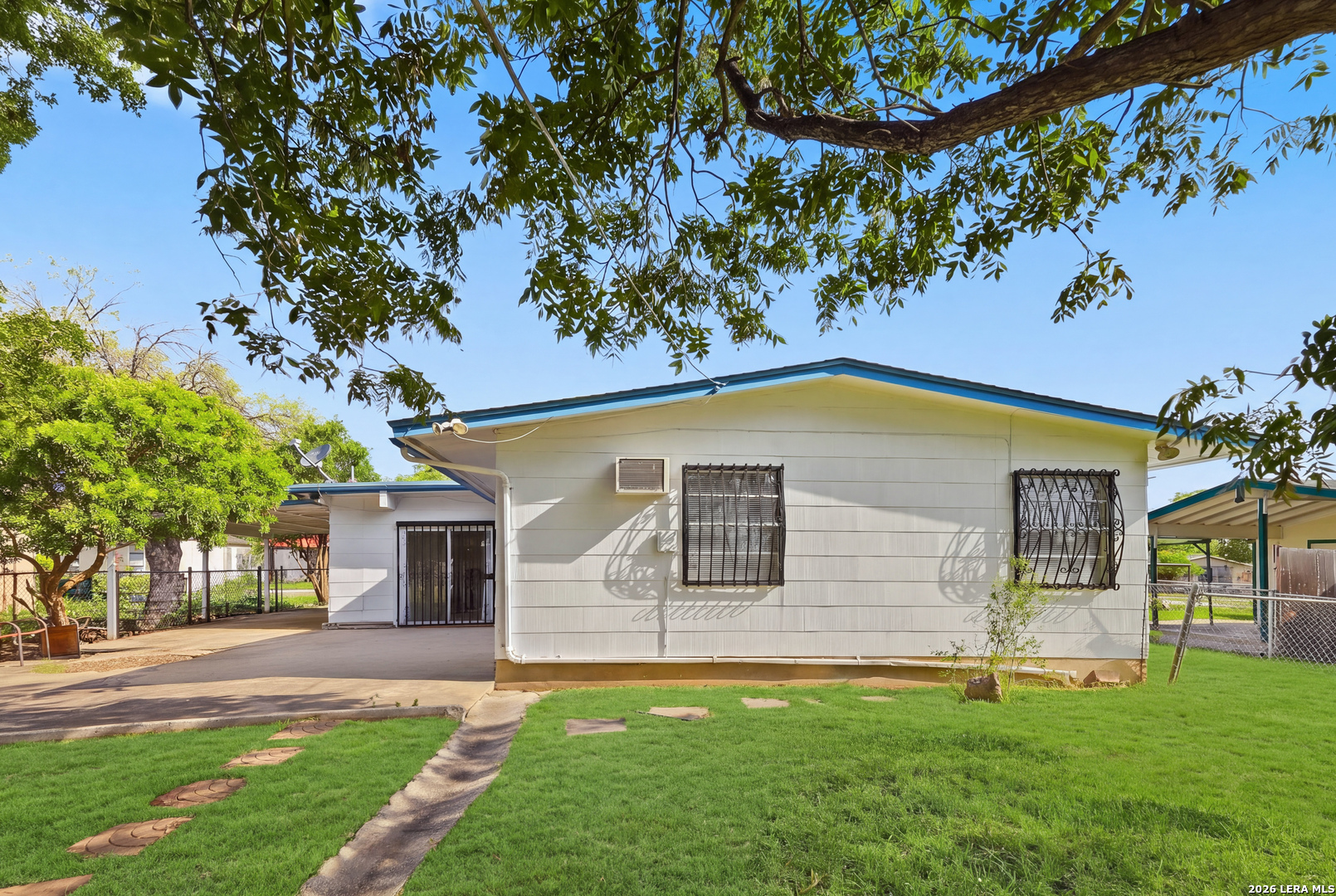 6034 Lark Valley Drive San Antonio TX 78242
