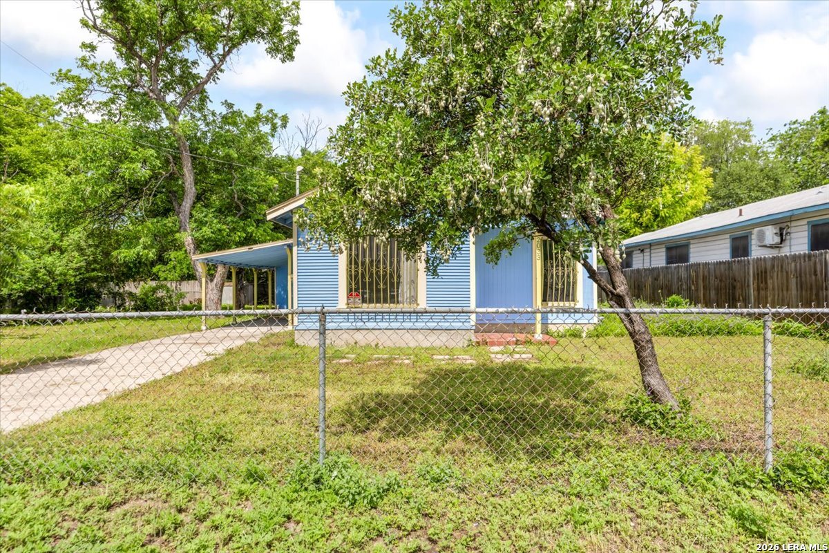 2033 SW 19th Street San Antonio TX 78207