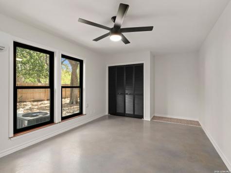 434 Arch Bluff San Antonio TX 78216